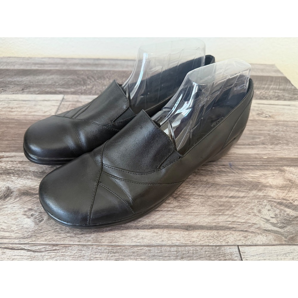 Clarks Leather Loafers Size 11 Black Slip On Comfort Professional Career Work